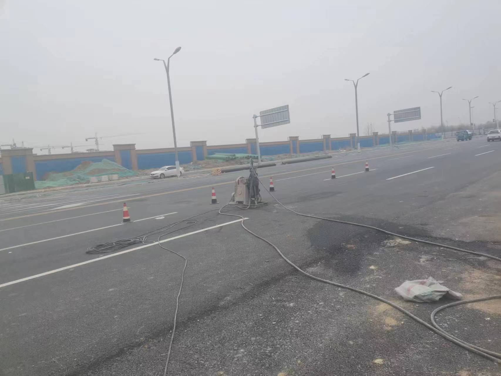 东阁镇马路注浆